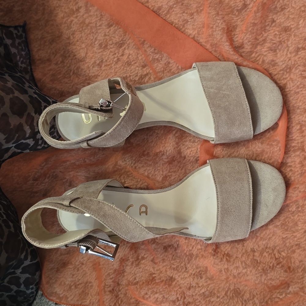 Unisa shoes